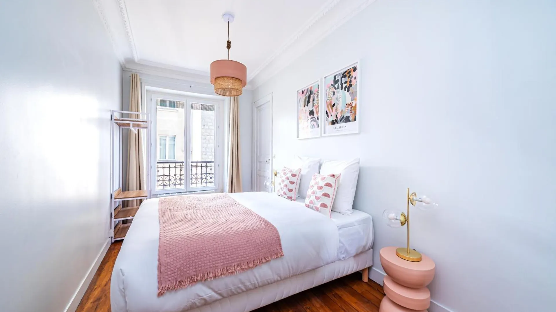 Blue And Pink Flat Next Montparnasse Apartment Paris
